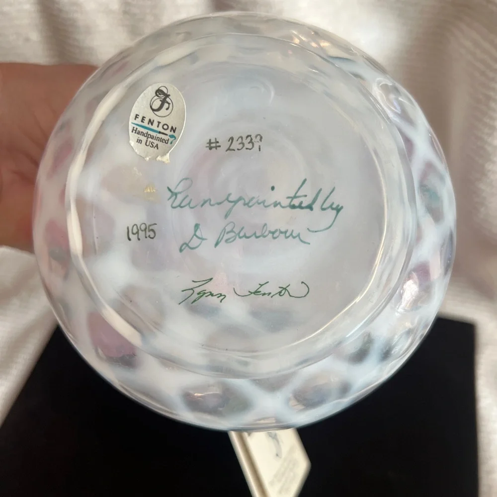 Fenton Art Glass 1995 Lynn Fenton Signature Series Hand Painted Trellis Basket - Picture 6 of 13